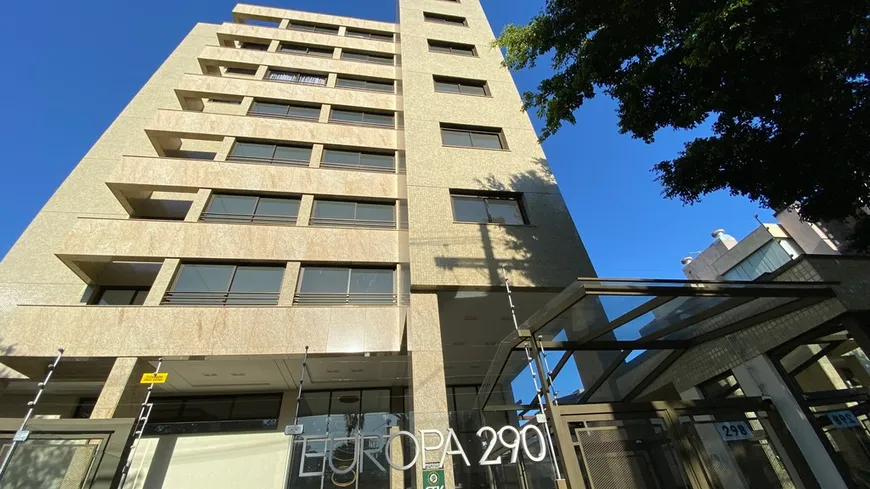 Foto 1 de Apartamento com 2 Quartos à venda, 66m² em Petrópolis, Porto Alegre