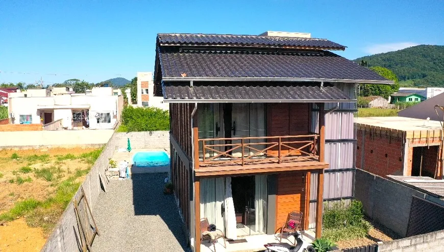 Foto 1 de Casa com 1 Quarto à venda, 107m² em Nossa Senhora de Fátima, Penha