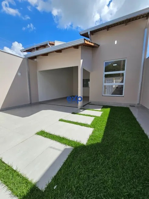 Foto 1 de Casa com 3 Quartos à venda, 103m² em Setor Paineiras, Catalão