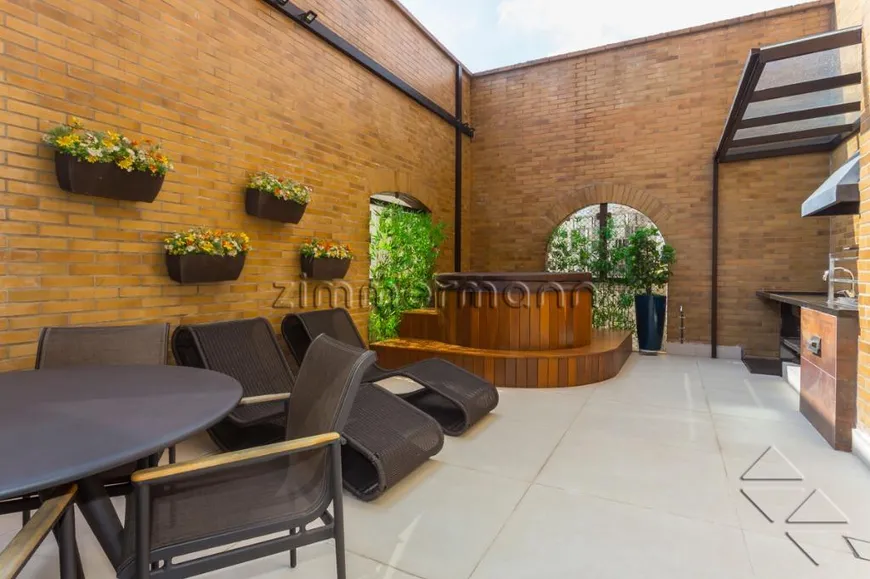 Foto 1 de Cobertura com 3 Quartos à venda, 270m² em Higienópolis, São Paulo