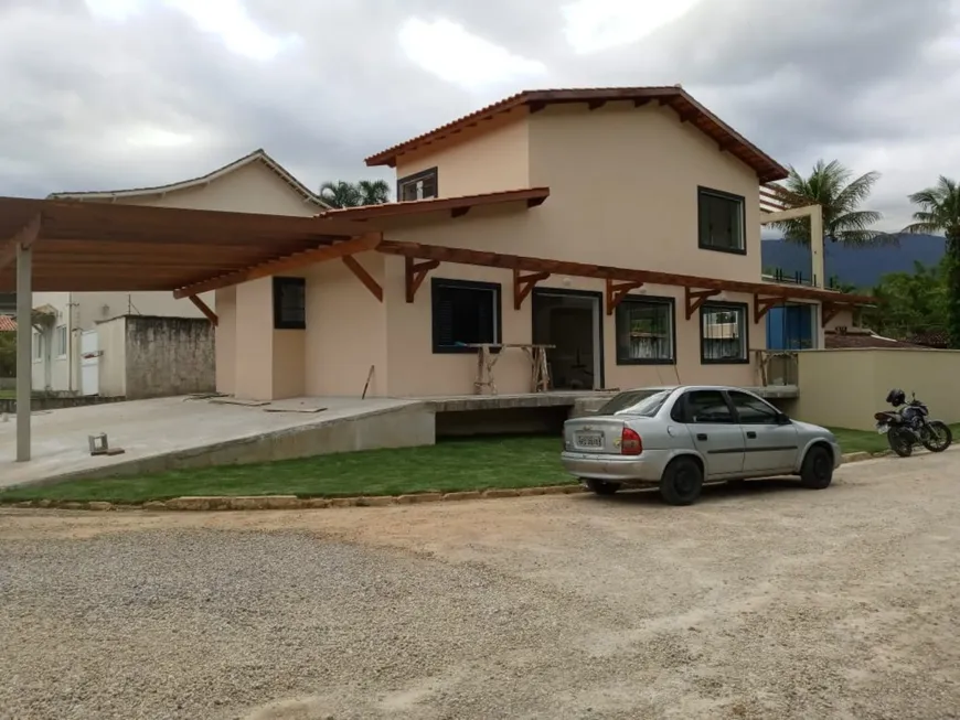 Foto 1 de Casa de Condomínio com 4 Quartos à venda, 300m² em Horto Florestal, Ubatuba