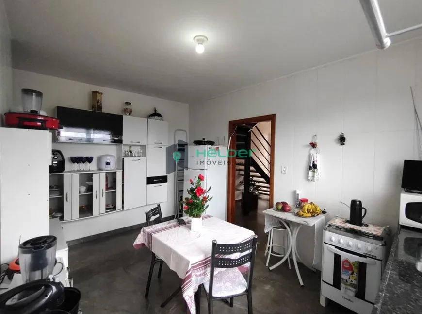 Foto 1 de Casa com 4 Quartos à venda, 200m² em Novo Horizonte, Betim