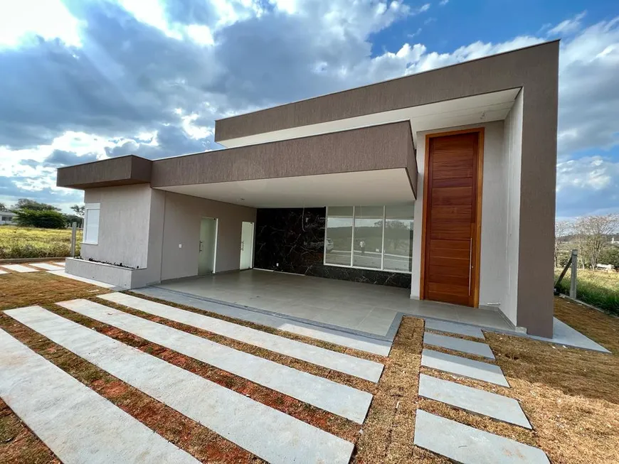 Foto 1 de Casa de Condomínio com 4 Quartos à venda, 315m² em Residencial Vitoria II, Lagoa Santa