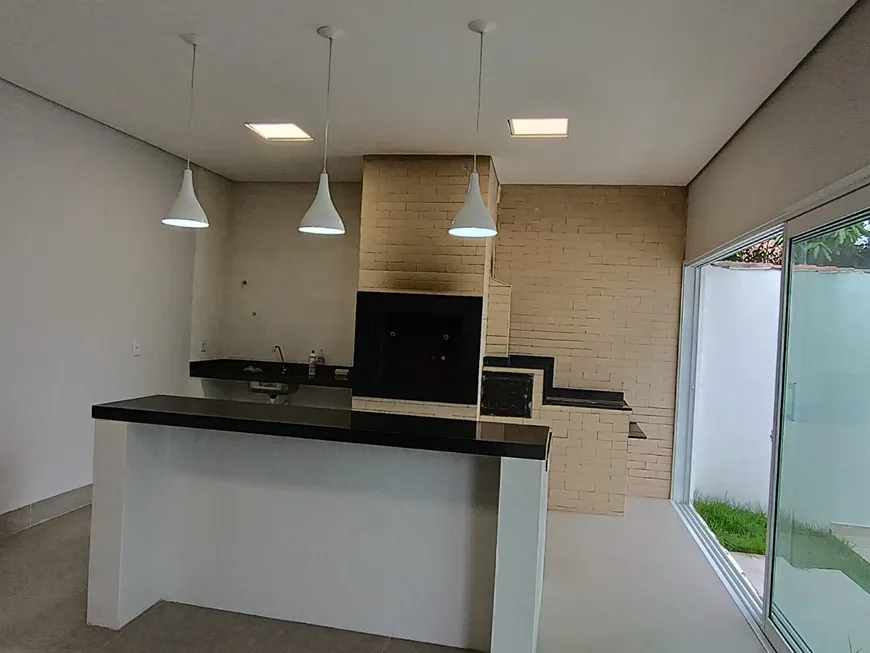 Foto 1 de Casa com 4 Quartos à venda, 220m² em Santa Cruz II, Cuiabá