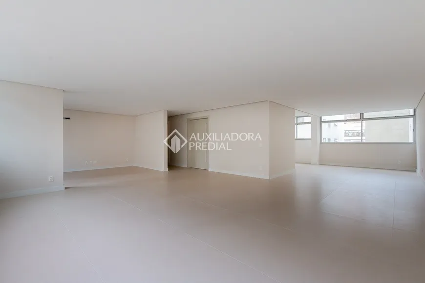 Foto 1 de Apartamento com 3 Quartos à venda, 236m² em Santa Cecília, São Paulo