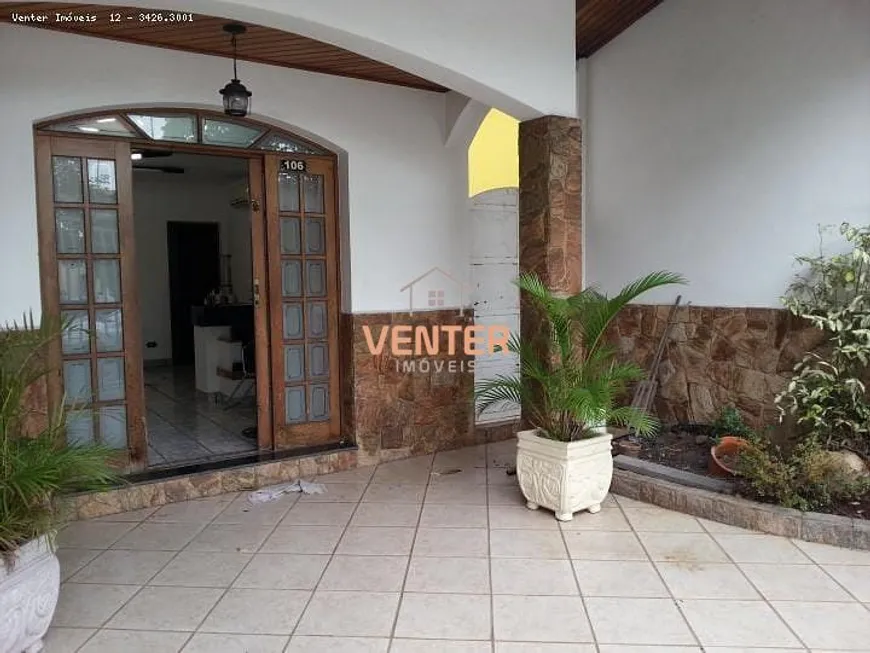 Foto 1 de Casa com 3 Quartos à venda, 380m² em Chácara do Visconde, Taubaté