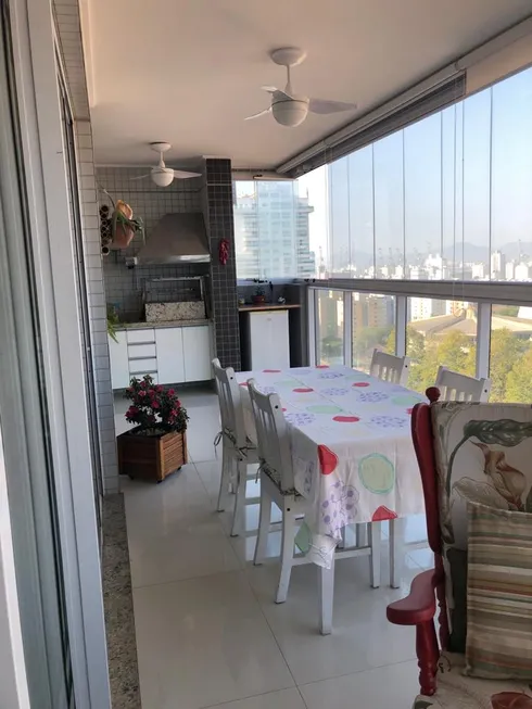 Foto 1 de Apartamento com 3 Quartos à venda, 169m² em Embaré, Santos