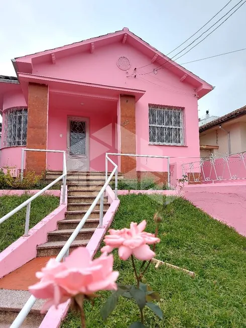Foto 1 de Casa com 4 Quartos para alugar, 202m² em Nossa Senhora de Fátima, Santa Maria