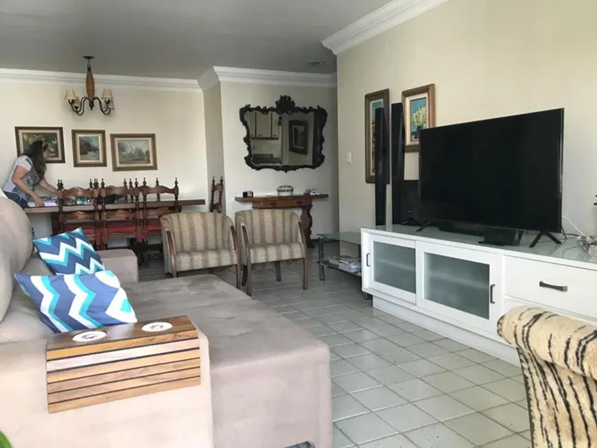 Foto 1 de Apartamento com 3 Quartos à venda, 140m² em Icaraí, Niterói