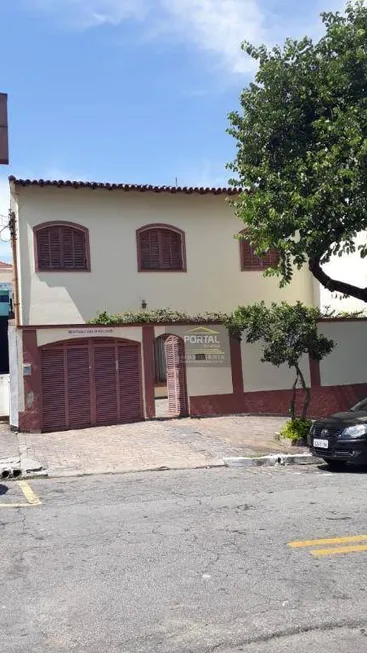 Foto 1 de Casa com 5 Quartos à venda, 250m² em Vila Monumento, São Paulo