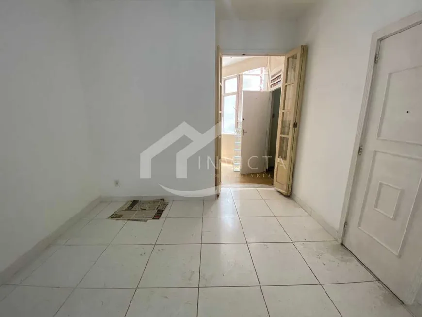 Foto 1 de Apartamento com 2 Quartos à venda, 62m² em Copacabana, Rio de Janeiro