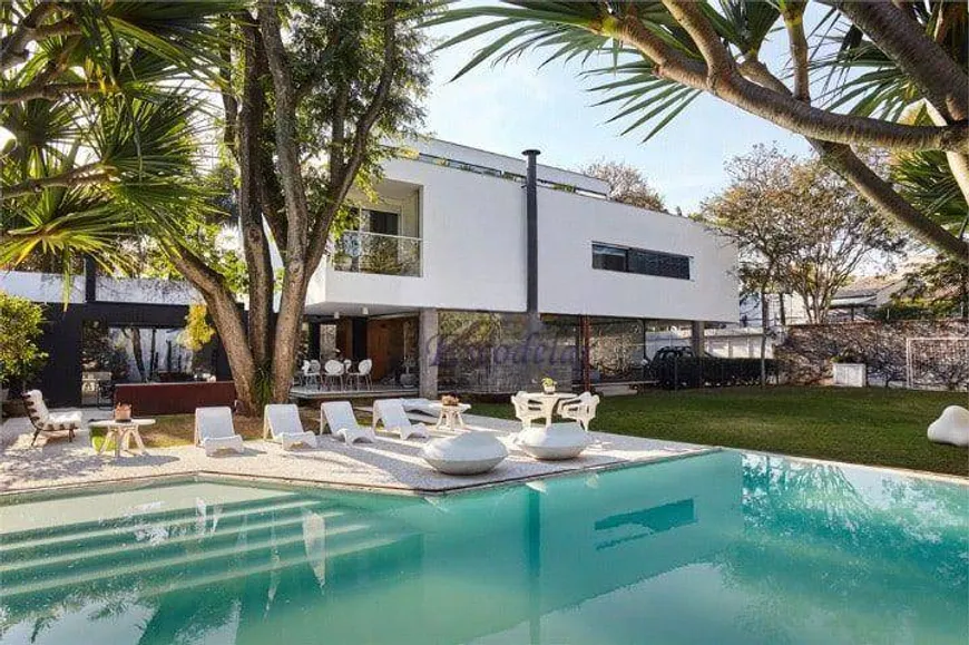 Foto 1 de Casa com 4 Quartos à venda, 500m² em Alto de Pinheiros, São Paulo