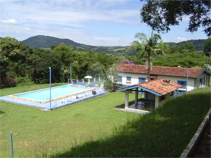 Foto 1 de Fazenda/Sítio com 4 Quartos à venda, 512m² em Jardim Kanimar, Atibaia