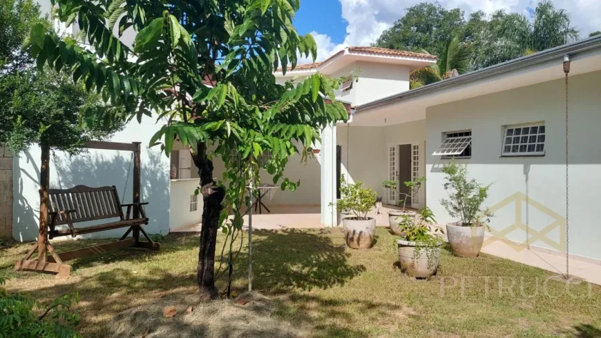 Foto 1 de Fazenda/Sítio com 5 Quartos à venda, 198m² em Jardim Santarem, São João da Boa Vista