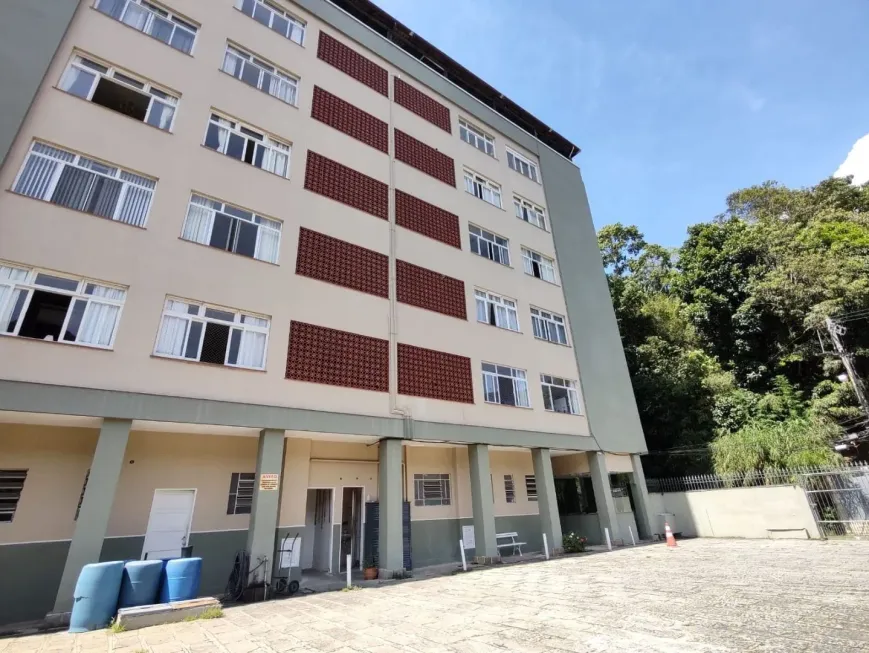 Foto 1 de Apartamento com 3 Quartos à venda, 77m² em Duchas, Petrópolis