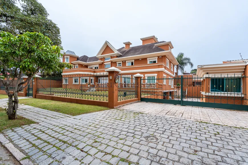 Foto 1 de Casa com 4 Quartos à venda, 1067m² em Vista Alegre, Curitiba