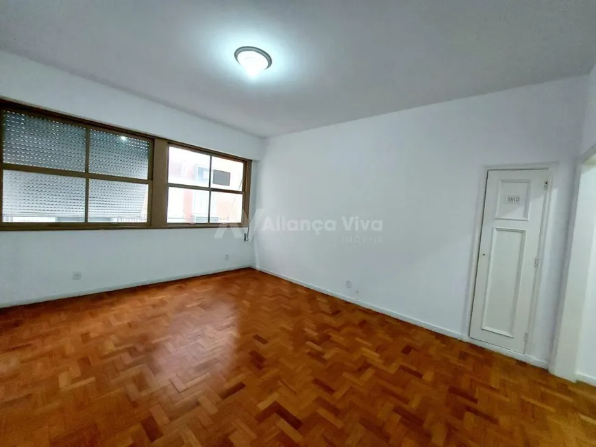 Foto 1 de Apartamento com 3 Quartos à venda, 109m² em Lagoa, Rio de Janeiro