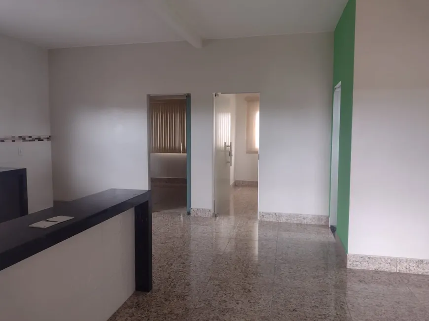 Foto 1 de Casa com 2 Quartos à venda, 330m² em Residencial Bica do DER, Brasília