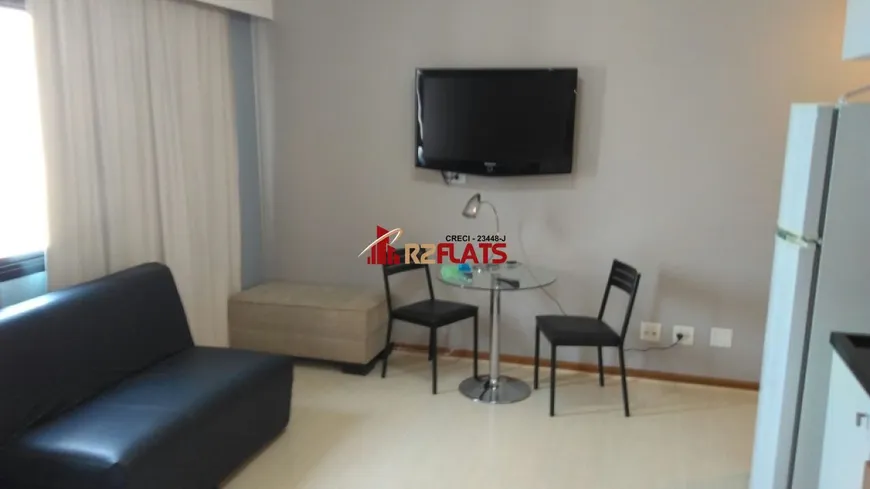 Foto 1 de Flat com 1 Quarto para alugar, 28m² em Moema, São Paulo