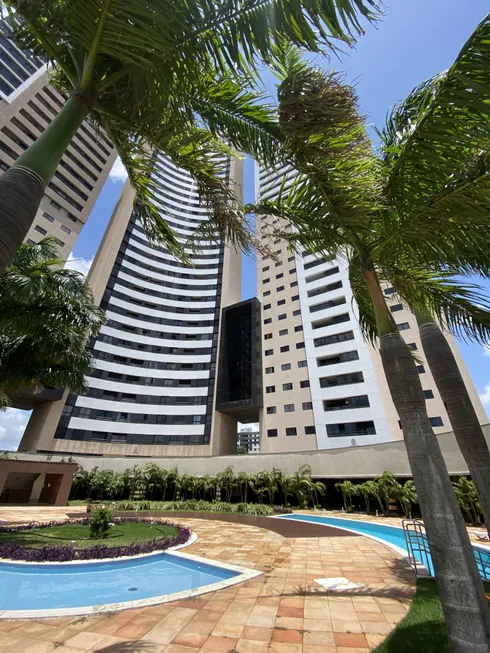 Foto 1 de Apartamento com 3 Quartos à venda, 96m² em Candelária, Natal