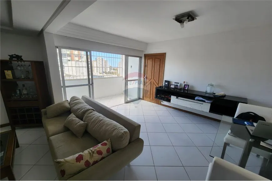 Foto 1 de Apartamento com 3 Quartos à venda, 106m² em Candeal, Salvador