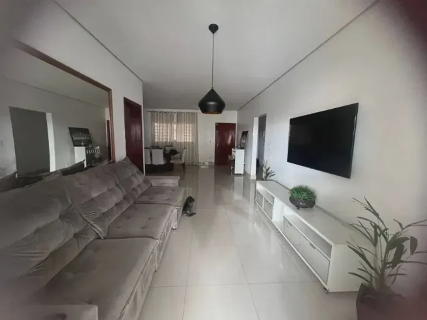 Foto 1 de Apartamento com 2 Quartos à venda, 160m² em Fazendinha, Campo Largo