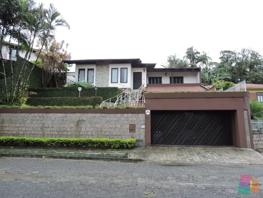 Foto 1 de Casa com 4 Quartos à venda, 406m² em Bom Retiro, Joinville