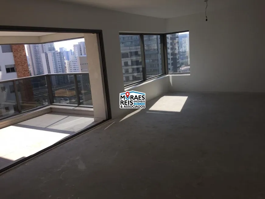 Foto 1 de Apartamento com 3 Quartos à venda, 192m² em Campo Belo, São Paulo