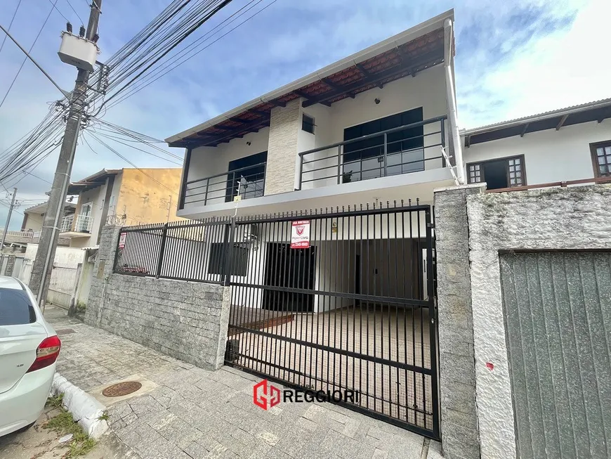 Foto 1 de Sobrado com 3 Quartos à venda, 222m² em Sao Joao, Itajaí