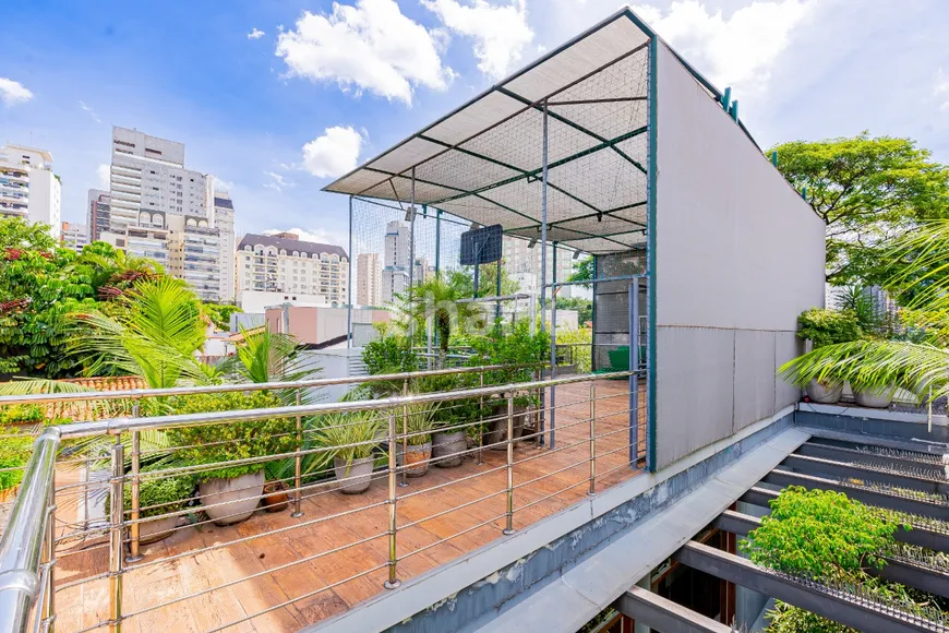 Foto 1 de Casa com 3 Quartos à venda, 245m² em Vila Nova Conceição, São Paulo