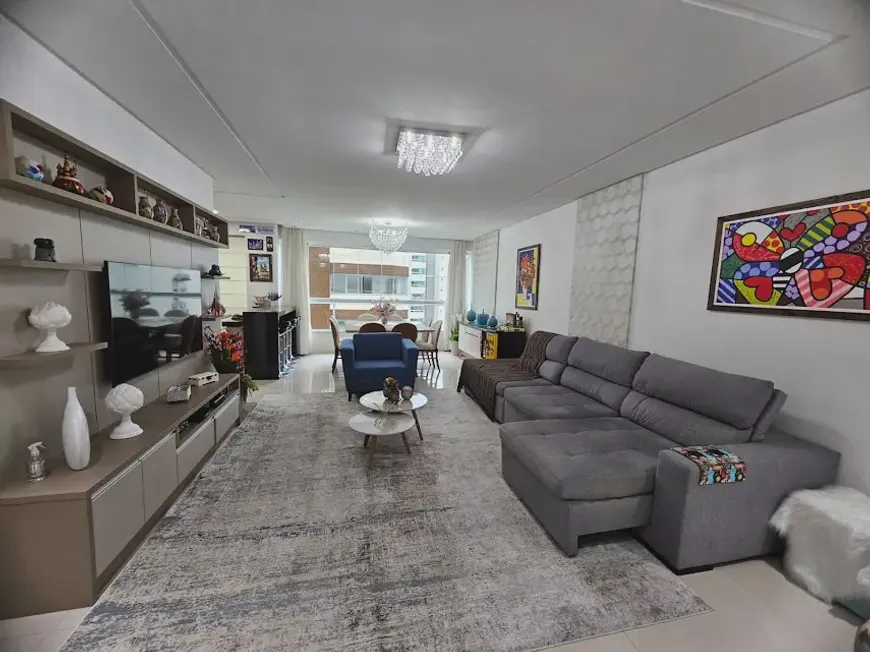 Foto 1 de Apartamento com 3 Quartos à venda, 121m² em Centro, Balneário Camboriú