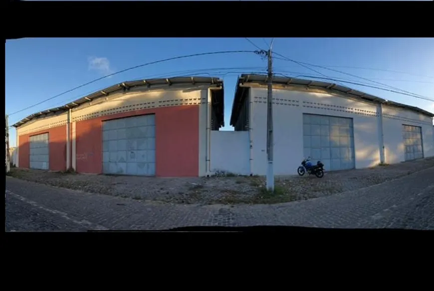 Foto 1 de Galpão/Depósito/Armazém para alugar, 438m² em Emaús, Parnamirim