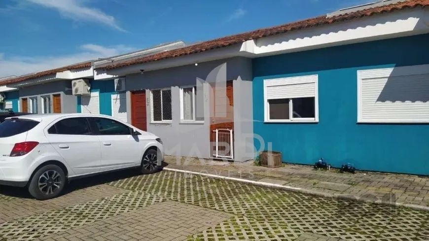 Foto 1 de Casa de Condomínio com 2 Quartos para alugar, 46m² em Ponta Grossa, Porto Alegre