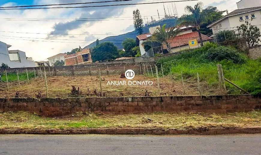 Foto 1 de Lote/Terreno à venda, 420m² em Belvedere, Belo Horizonte