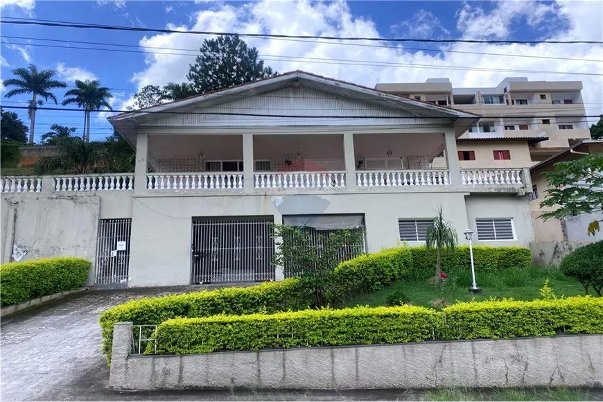 Foto 1 de Casa com 4 Quartos à venda, 267m² em Jardim Mirante, Águas de Lindóia