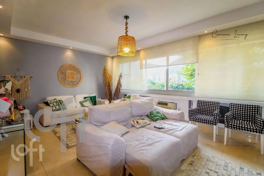 Foto 1 de Apartamento com 4 Quartos à venda, 160m² em Lagoa, Rio de Janeiro