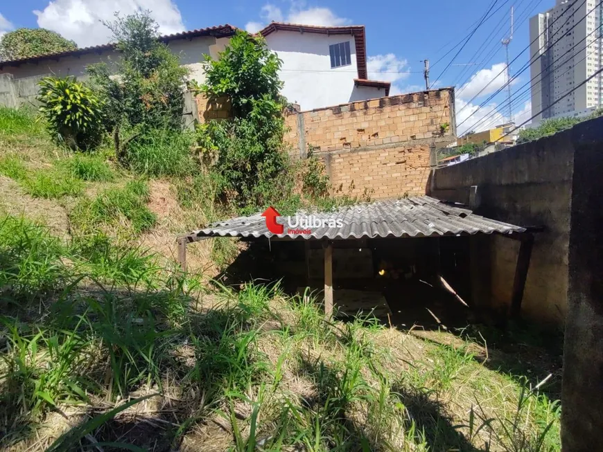 Foto 1 de Lote/Terreno à venda, 400m² em Sagrada Família, Belo Horizonte