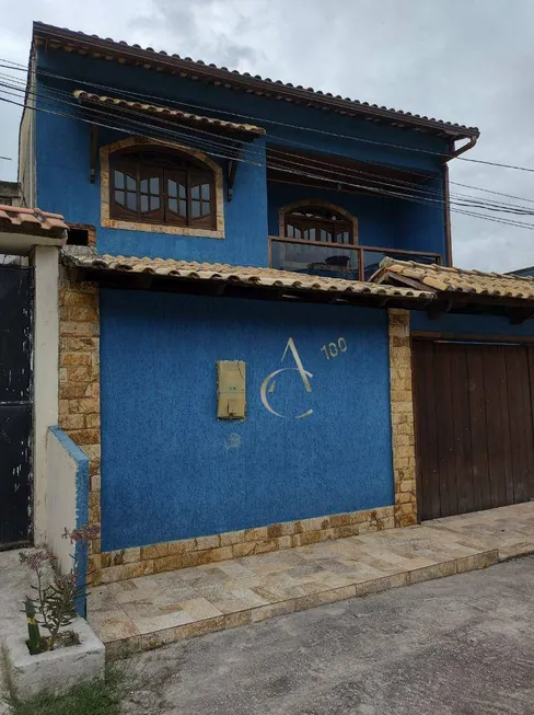 Foto 1 de Casa com 4 Quartos à venda, 240m² em Cerâmica, Nova Iguaçu