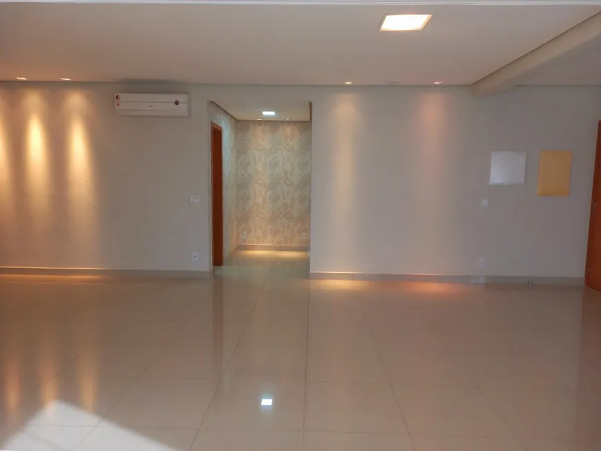 Foto 1 de Apartamento com 3 Quartos para alugar, 162m² em Plano Diretor Sul, Palmas
