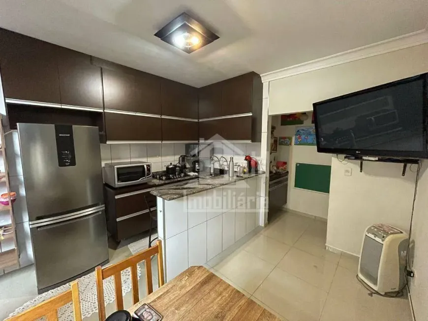 Foto 1 de Casa com 2 Quartos para alugar, 198m² em Jardim Irajá, Ribeirão Preto