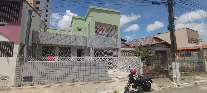 Foto 1 de Casa com 3 Quartos à venda, 182m² em Barro Vermelho, Natal