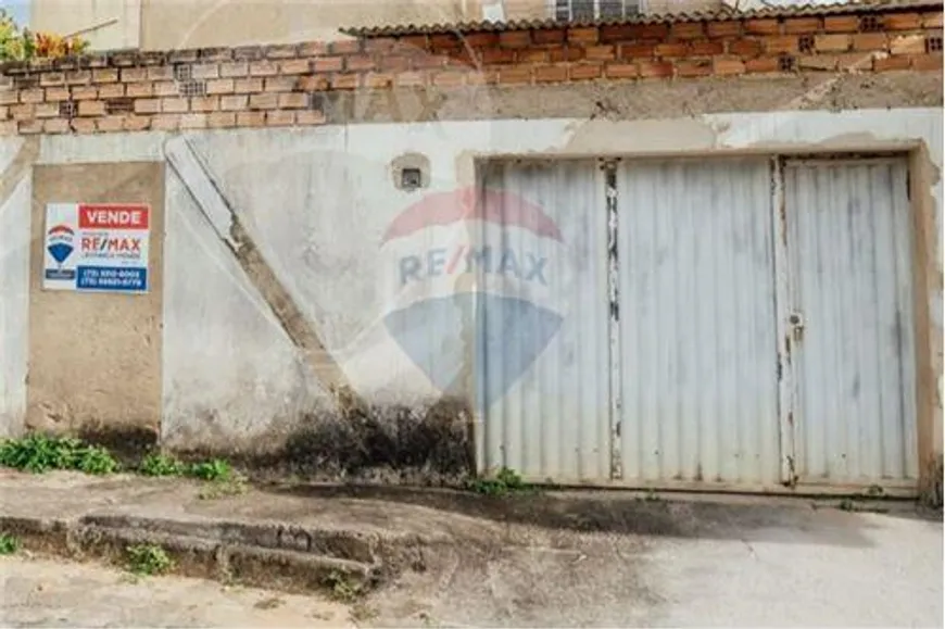 Foto 1 de Casa com 3 Quartos à venda, 128m² em Centro, Itamaraju