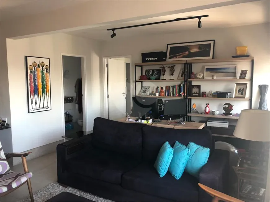 Foto 1 de Apartamento com 1 Quarto à venda, 71m² em Vila Olímpia, São Paulo