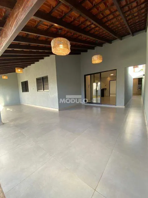 Foto 1 de Casa com 3 Quartos à venda, 150m² em Alto Umuarama, Uberlândia