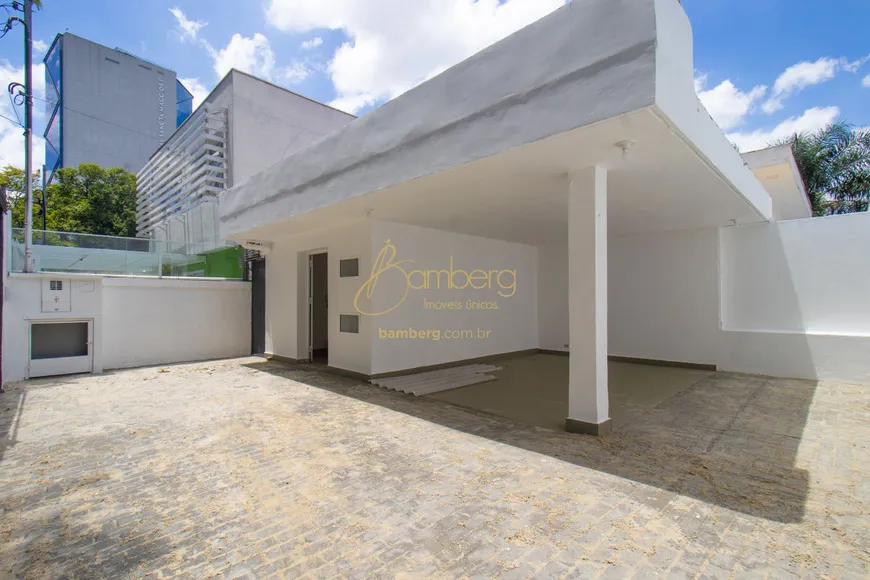 Foto 1 de Imóvel Comercial à venda, 249m² em Vila Tramontano, São Paulo