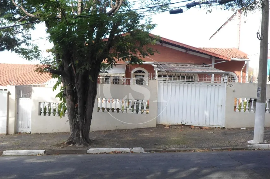 Foto 1 de Sobrado com 6 Quartos à venda, 452m² em Parque São Quirino, Campinas