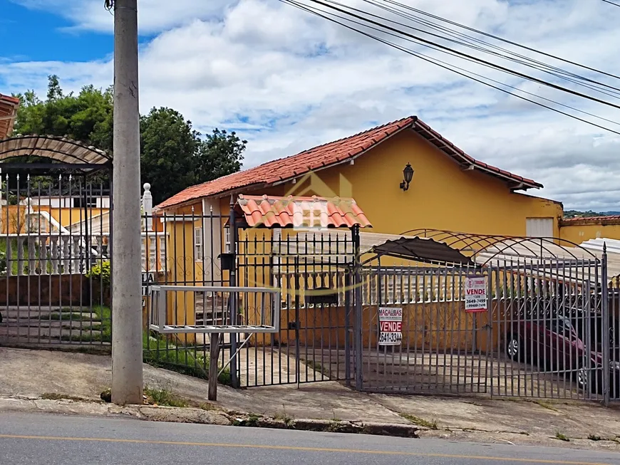 Foto 1 de Casa com 2 Quartos à venda, 67m² em Moreira, Santa Luzia