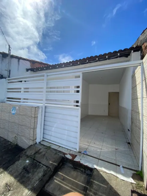 Foto 1 de Casa com 2 Quartos à venda, 78m² em Centro, Barra dos Coqueiros