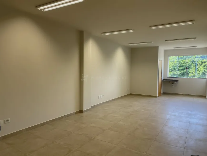 Foto 1 de Ponto Comercial para alugar, 45m² em Zona 06, Maringá