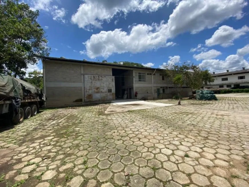 Foto 1 de Galpão/Depósito/Armazém para alugar, 1042m² em Itaipava, Petrópolis